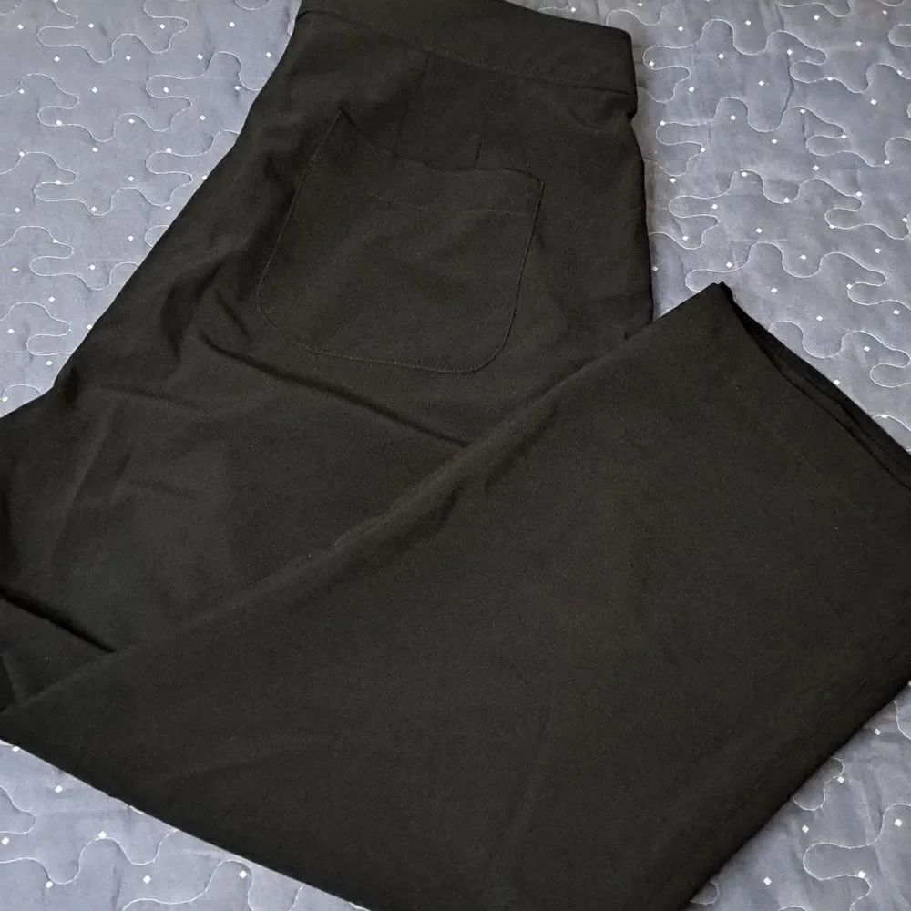 Chico's black crop pants size 0